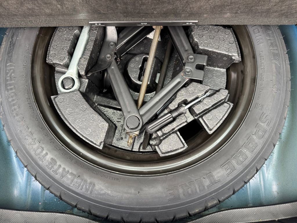 Used 2023 Subaru Impreza 2.0i Limited w/ Popular Package #2 image 17