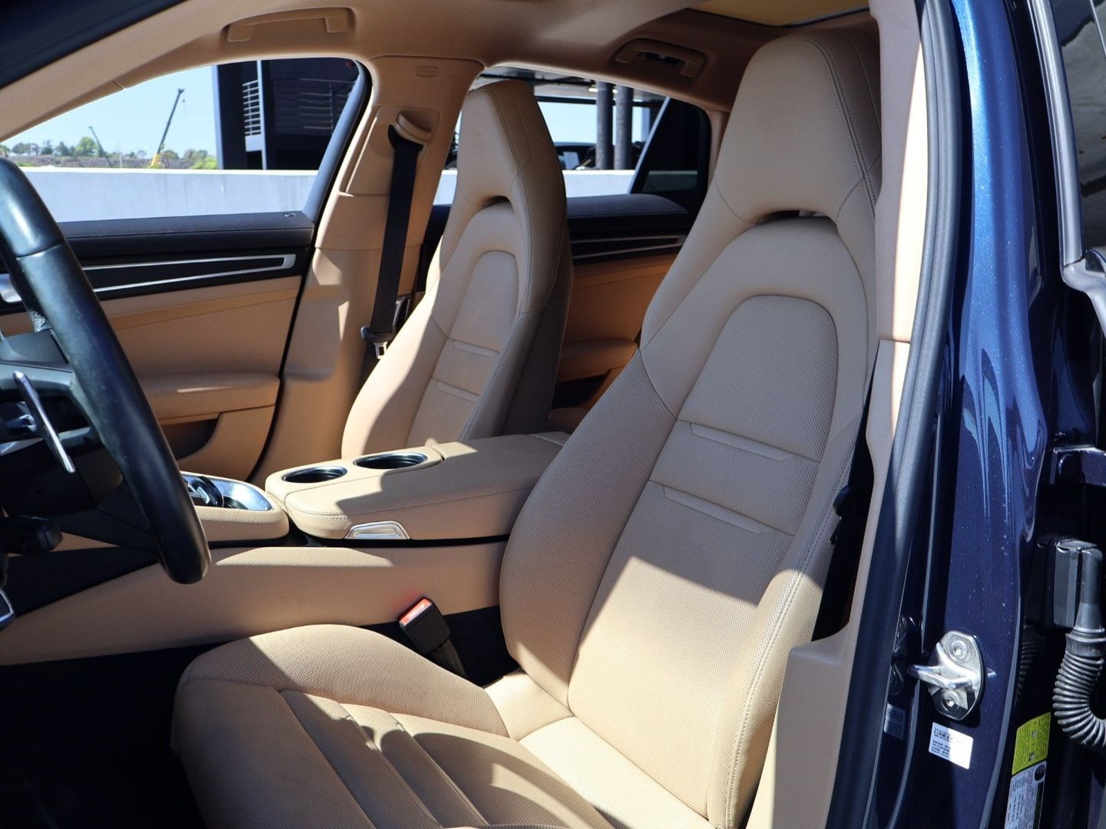 Certified 2023 Porsche Panamera Platinum Edition RWD image 5