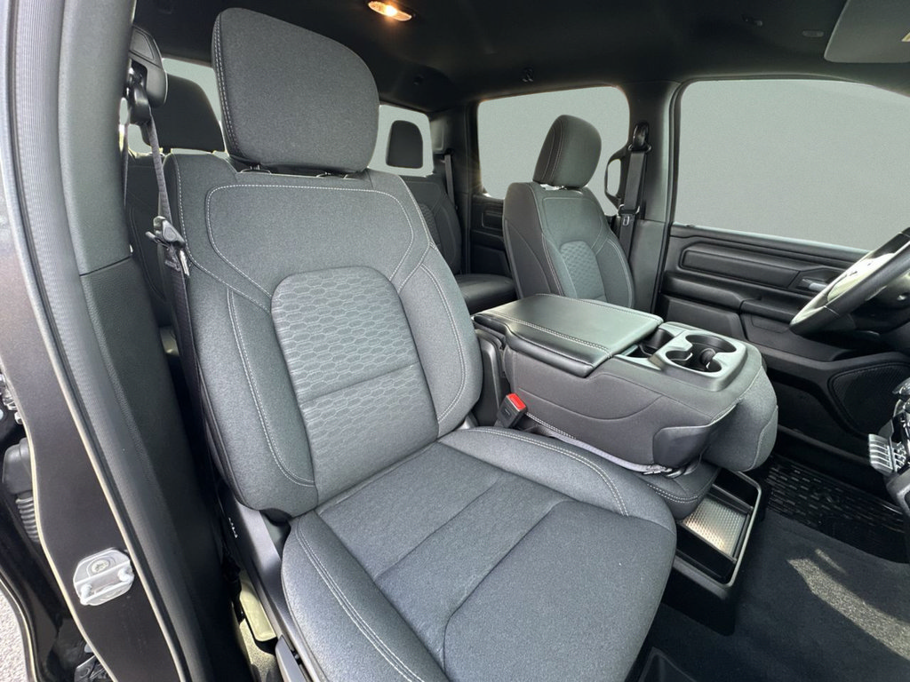 Used 2026 RAM 1500 Warlock AWD/4WD image 38