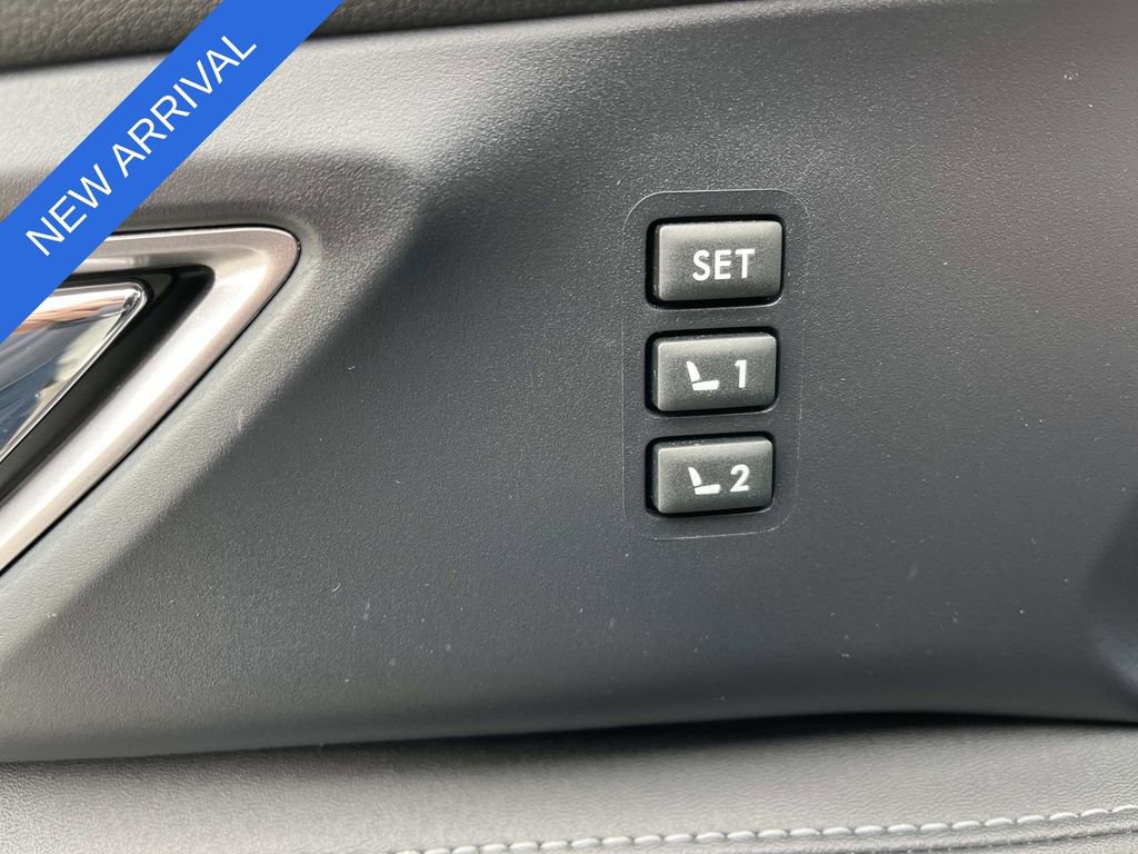 Used 2023 Subaru Ascent Limited w/ Technology Package image 30