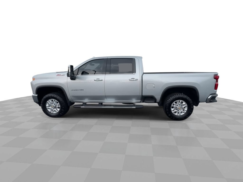 Used 2021 Chevrolet Silverado 3500 LTZ w/ LTZ Convenience Package AWD/4WD image 5