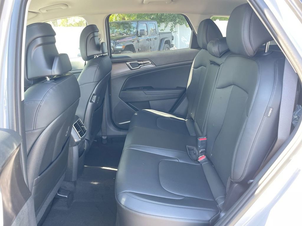 Used 2026 Kia Sportage AWD Hybrid image 48