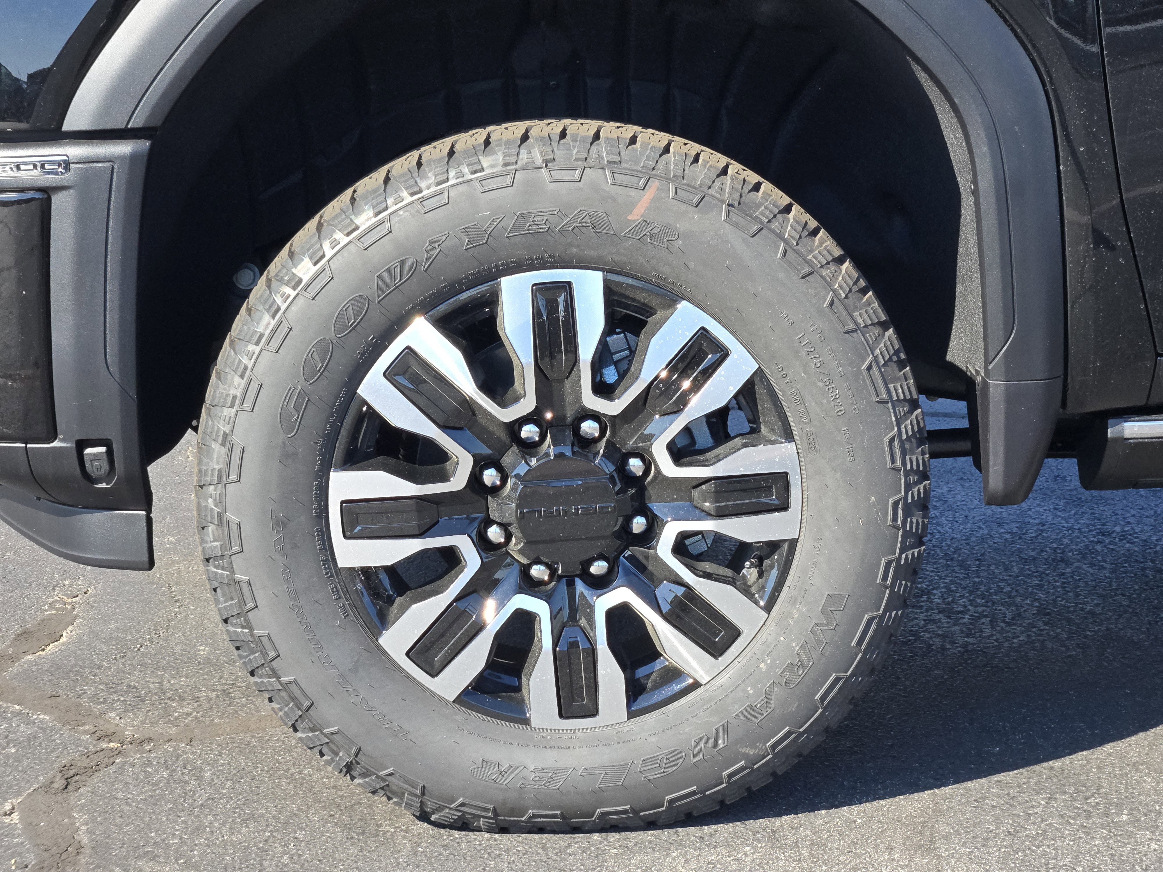 New 2026 GMC Sierra 2500 Denali Ultimate image 8