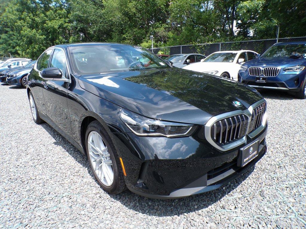 Certified 2025 BMW 530i xDrive w/ Premium Package
