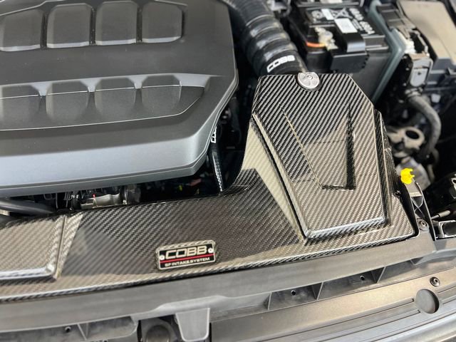 Used 2024 Volkswagen Golf R image 50