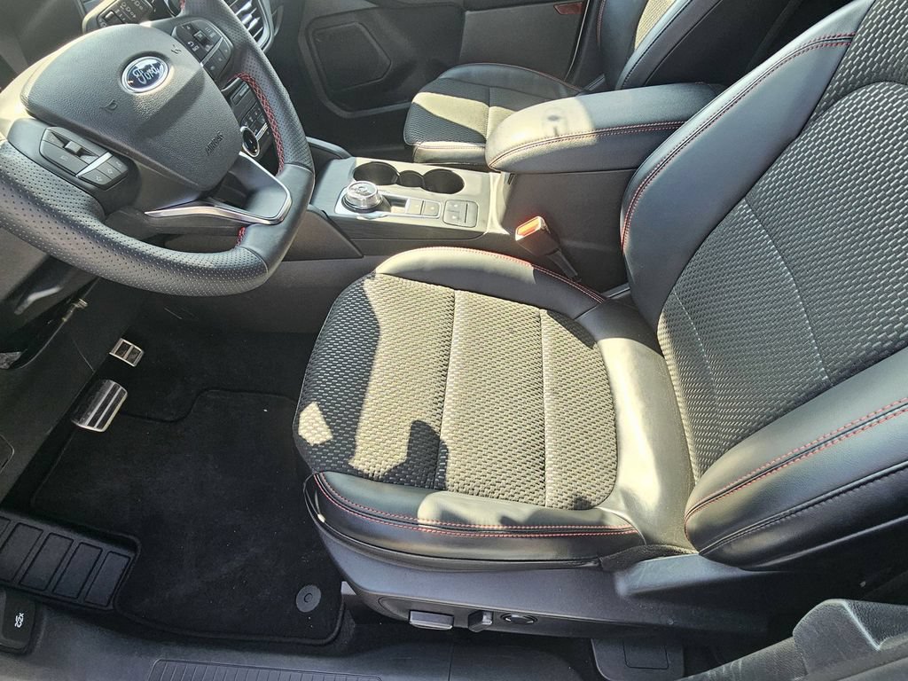 Used 2024 Ford Escape ST-Line FWD image 18