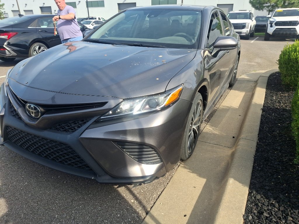 Used 2020 Toyota Camry SE
