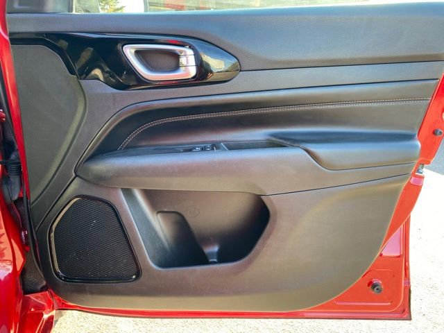 Certified 2022 Jeep Compass Limited image 31