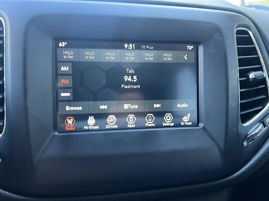 Used 2019 Jeep Compass Latitude w/ Cold Weather Group image 14