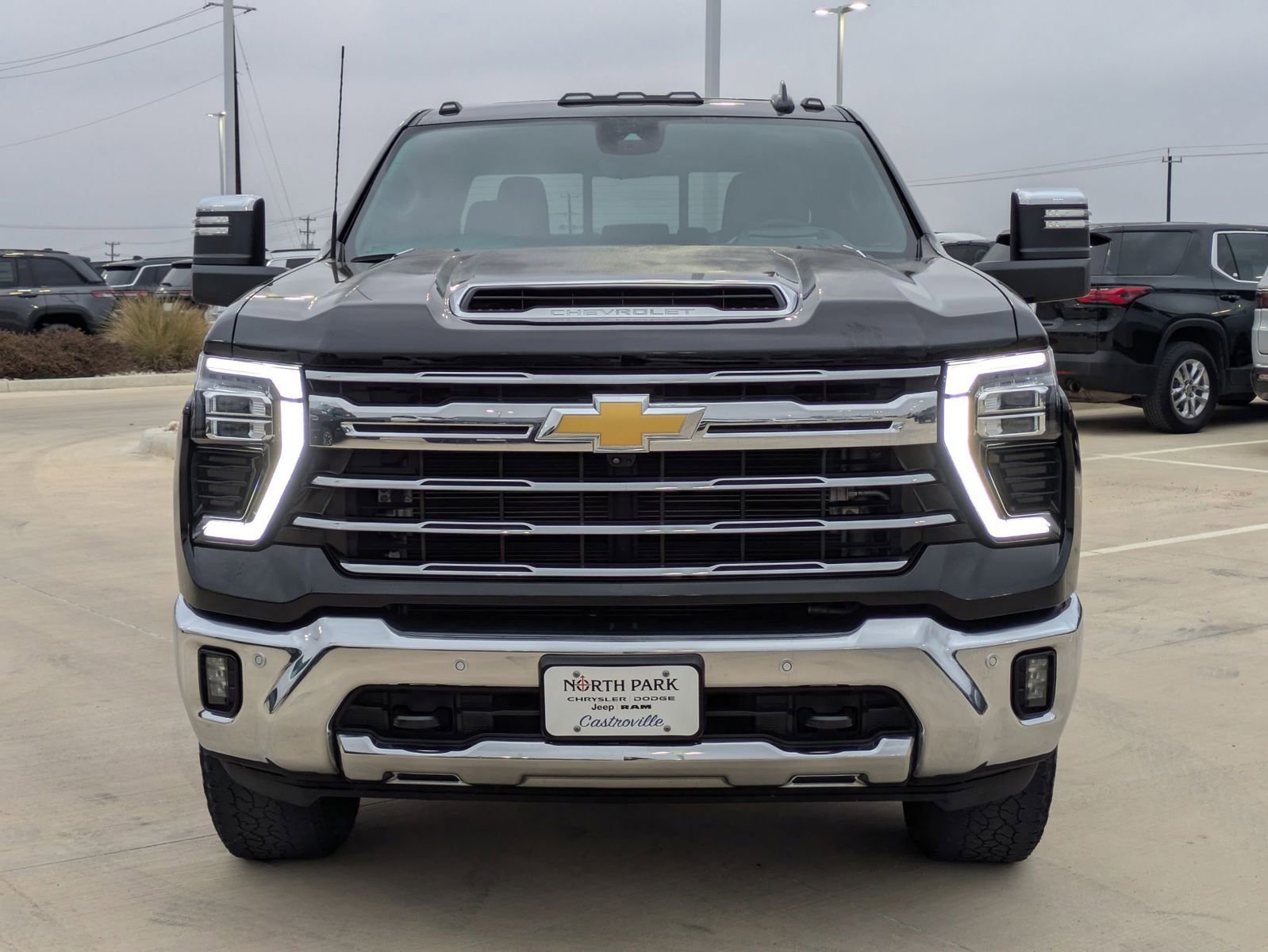Used 2025 Chevrolet Silverado 2500 LTZ w/ LTZ Premium Texas Edition image 8