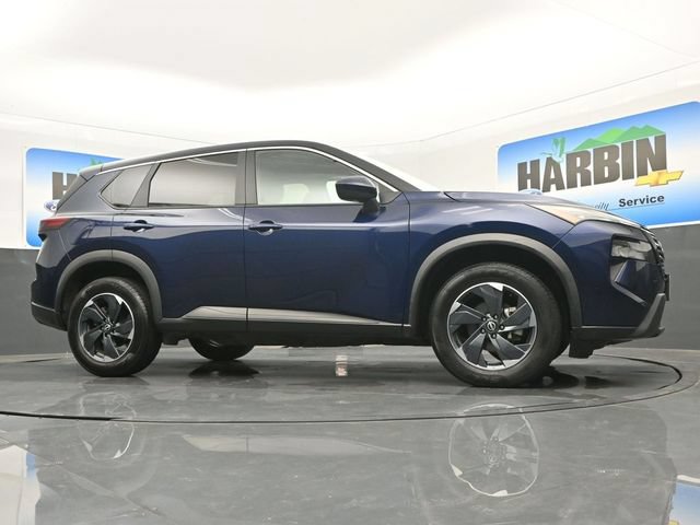 Used 2024 Nissan Rogue SV AWD/4WD image 22
