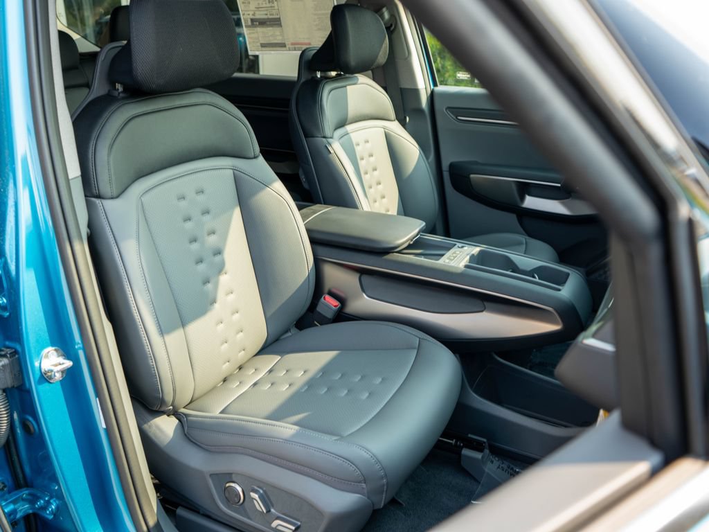 New 2026 Kia EV9 Wind AWD/4WD image 9