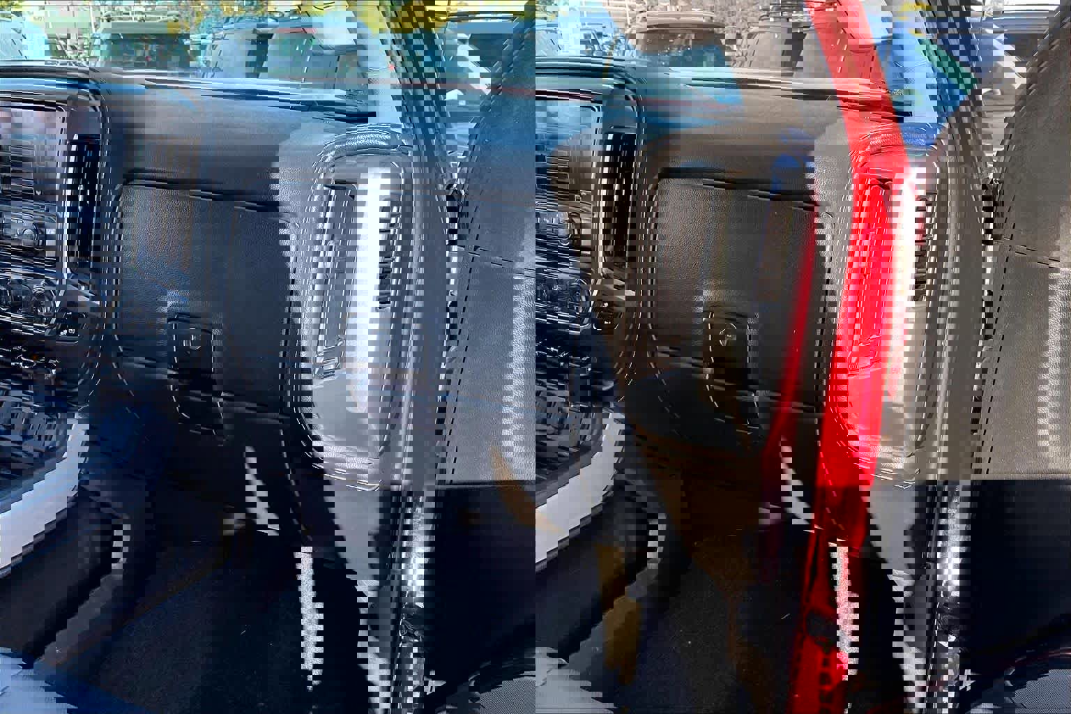 Used 2018 Chevrolet Silverado 2500 LTZ w/ Duramax Plus Package image 16