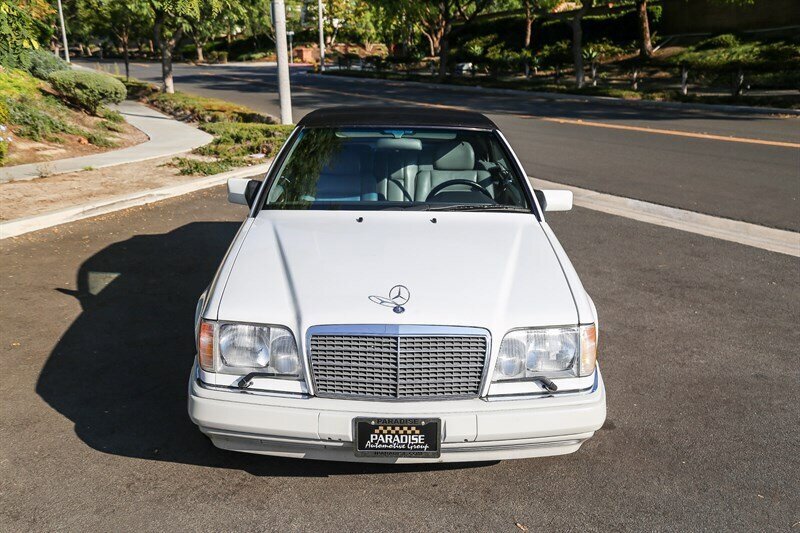 Used 1995 Mercedes-Benz E 320 Convertible image 7