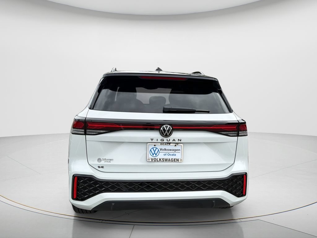 New 2026 Volkswagen Tiguan SE R-Line FWD image 6