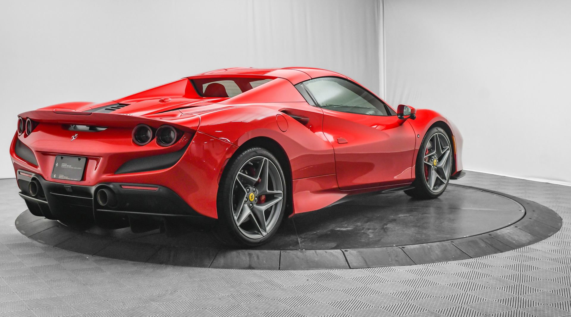 Used 2021 Ferrari F8 Tributo image 58