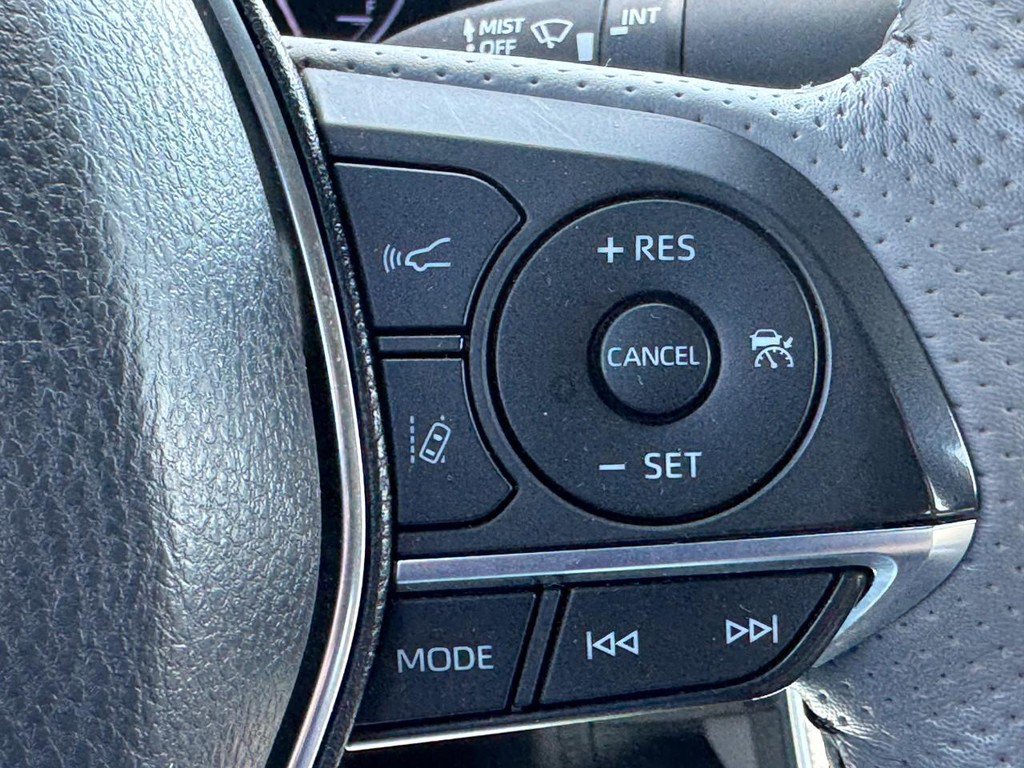 Used 2019 Toyota Avalon Limited w/ Protection Package image 21