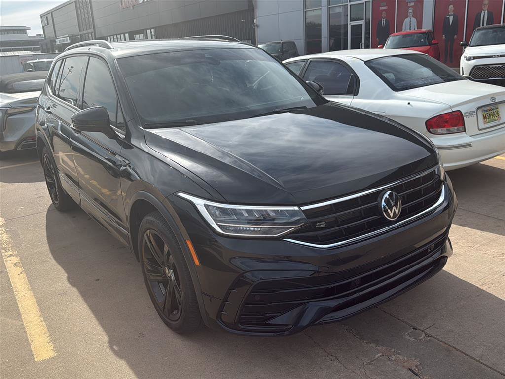 Used 2023 Volkswagen Tiguan SE R-Line