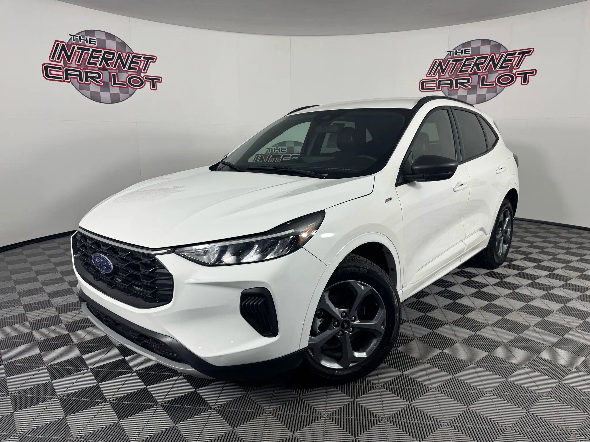 Used 2024 Ford Escape ST-Line w/ Tech Pack #1 image 1