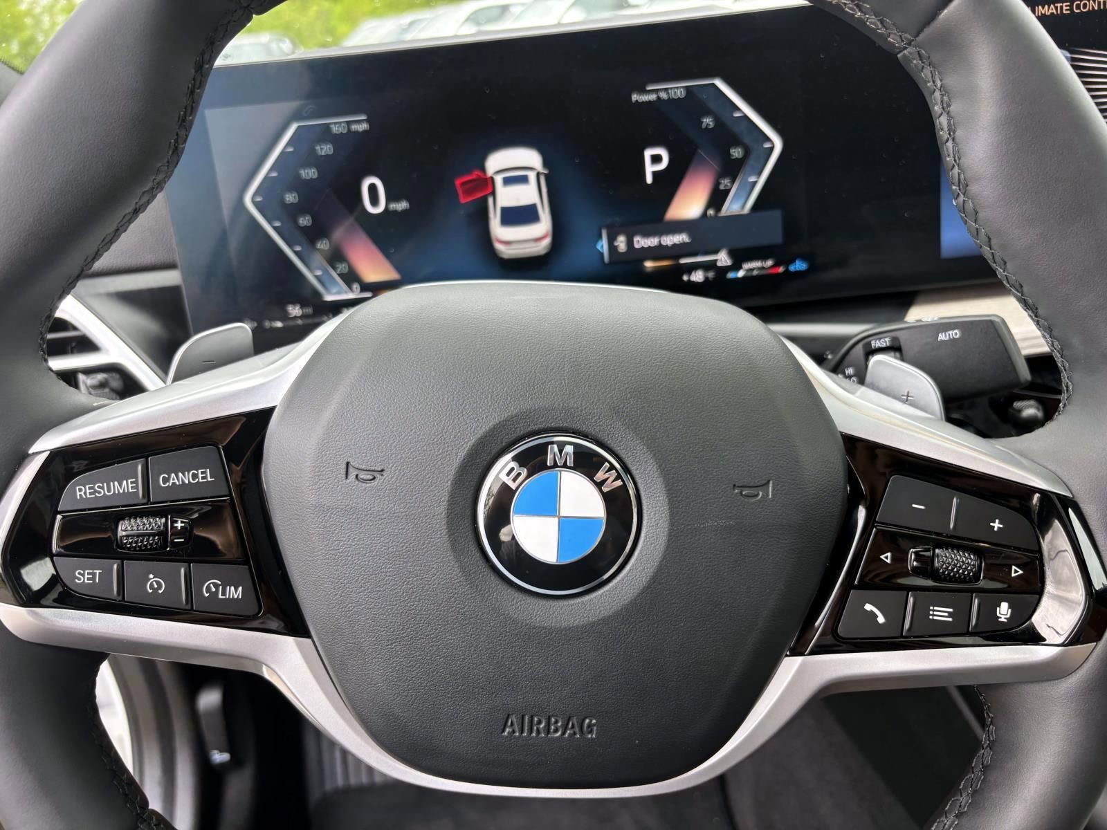 Used 2025 BMW 330i xDrive Sedan AWD/4WD image 17