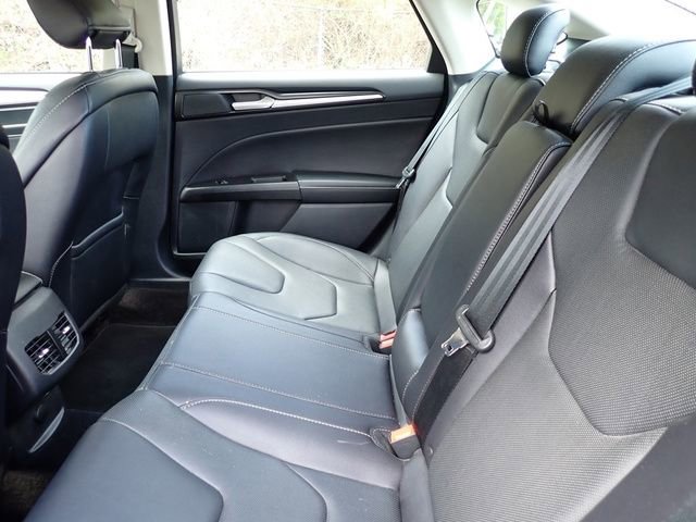 Used 2017 Ford Fusion Titanium image 11
