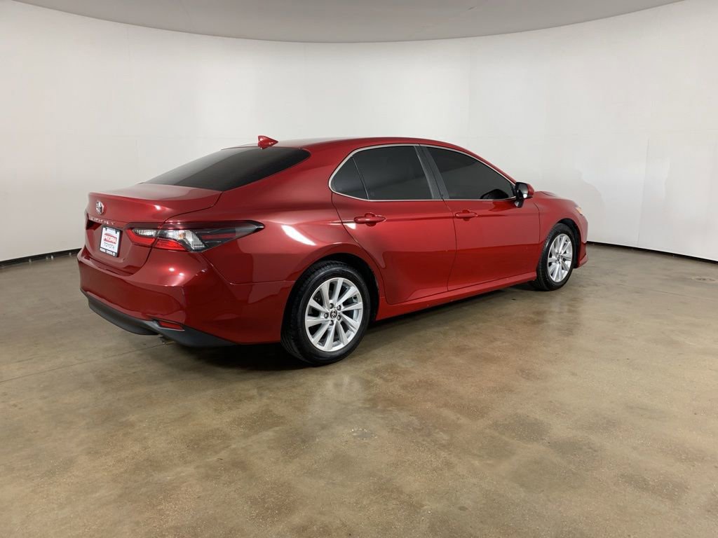 Used 2023 Toyota Camry LE image 8