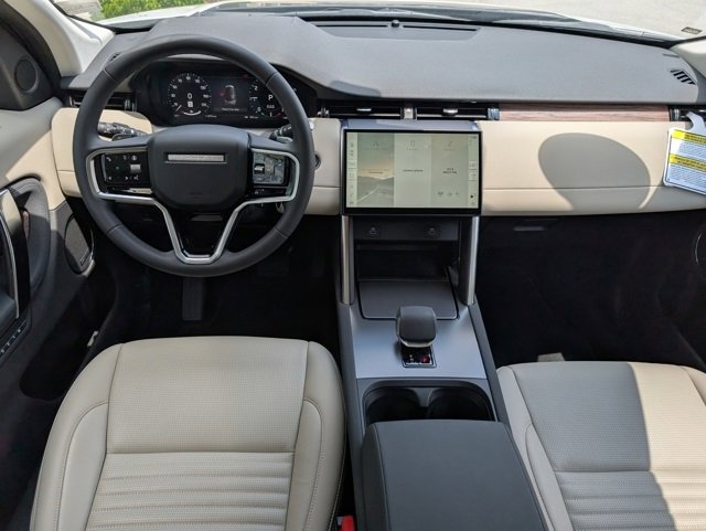 Certified 2025 Land Rover Discovery Sport S image 9