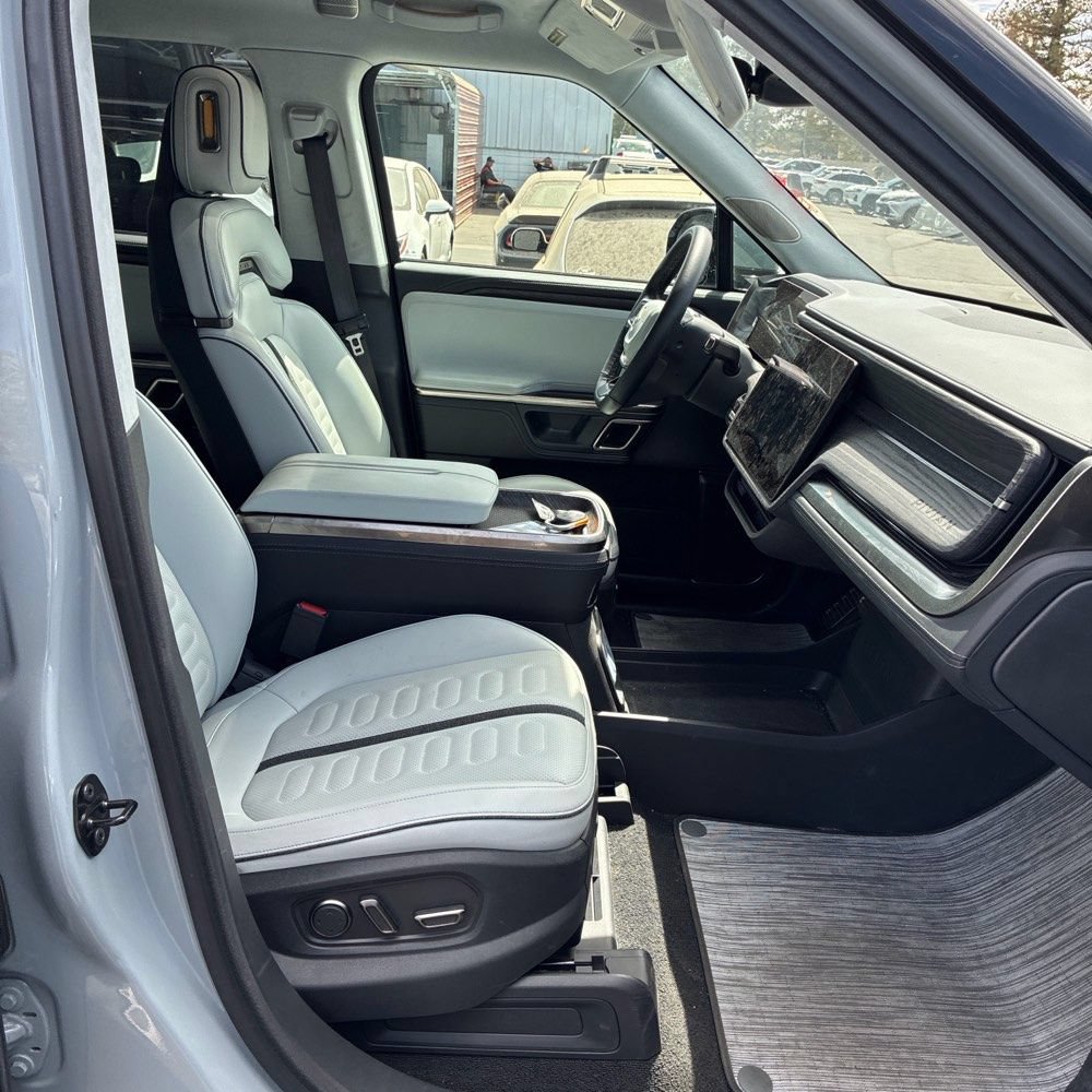 Used 2024 Rivian R1T Adventure Dual AWD/4WD image 12