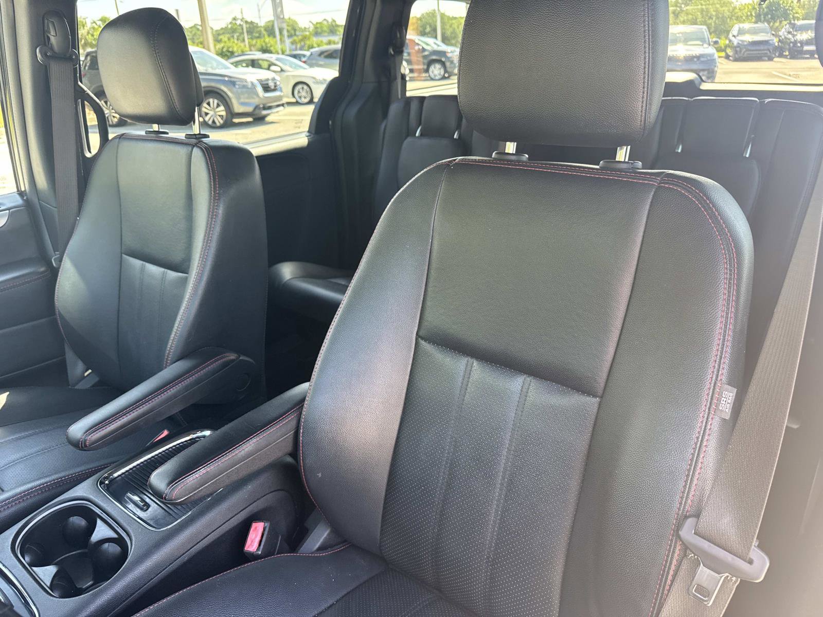 Used 2019 Dodge Grand Caravan GT FWD image 21