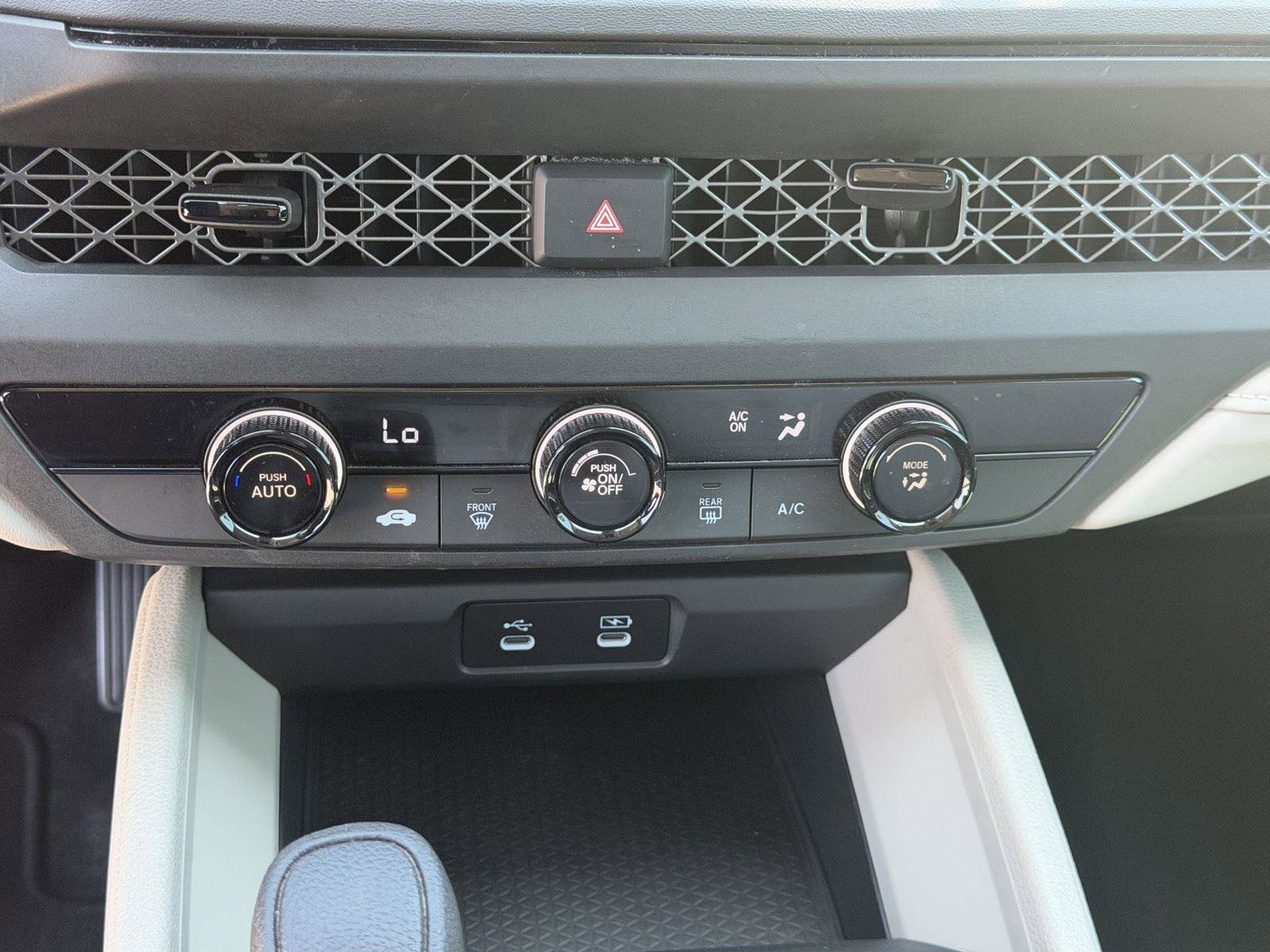 Used 2024 Honda Accord LX image 9