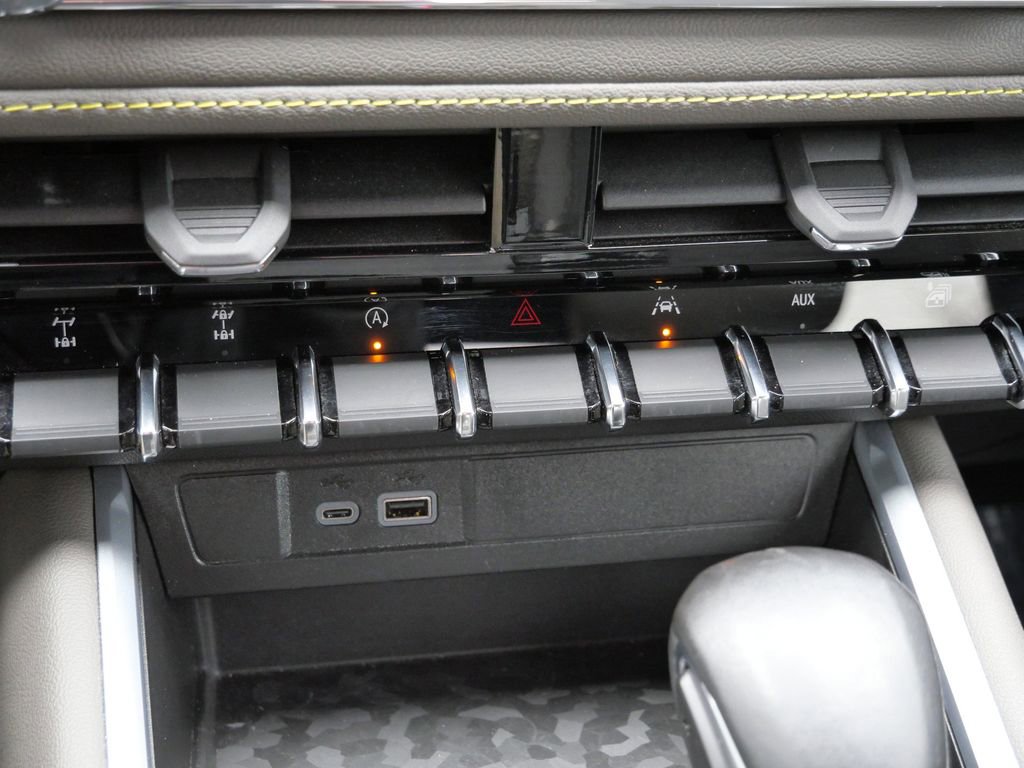 Used 2024 Chevrolet Colorado ZR2 image 45