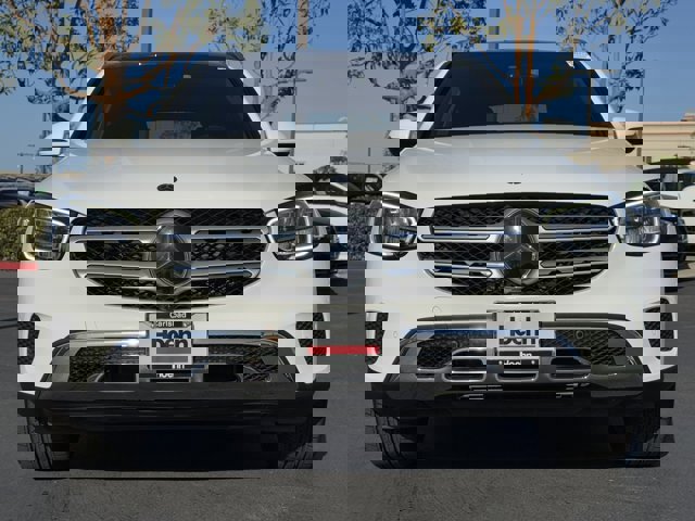 Used 2020 Mercedes-Benz GLC 300 4MATIC image 4