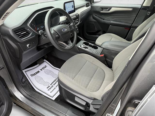 Used 2022 Ford Escape SE image 9