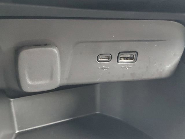 Certified 2025 Chevrolet Trax LT w/ Driver Confidence Package image 28