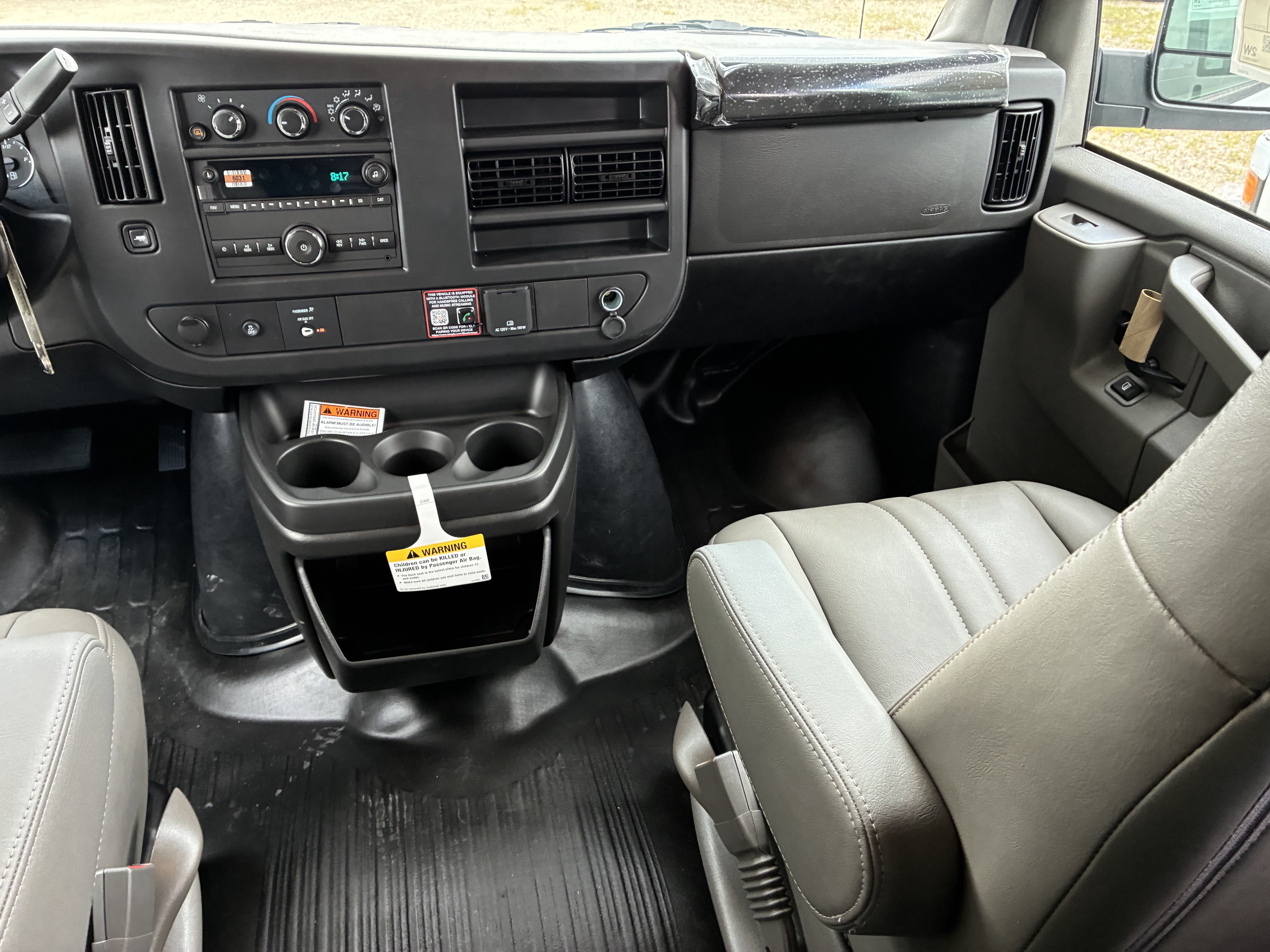New 2026 Chevrolet Express 2500 Extended w/ Driver Convenience Package RWD image 22