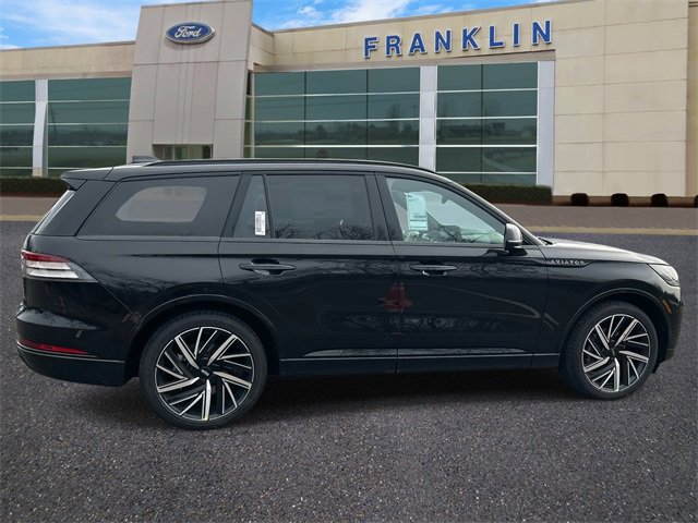 New 2026 Lincoln Aviator Black Label w/ Jet Appearance Package image 8