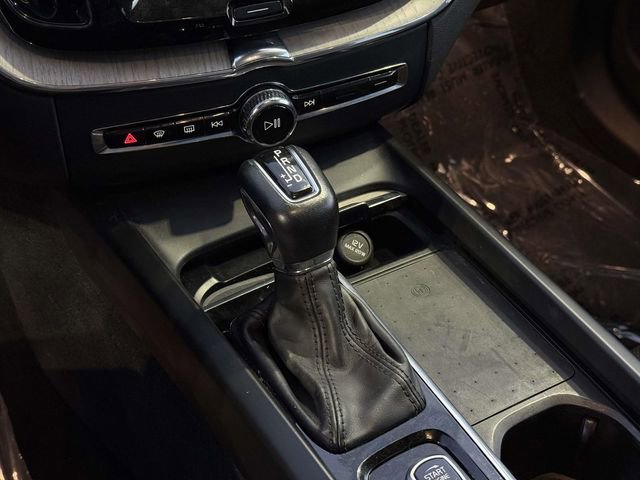 Used 2021 Volvo XC60 T6 Inscription w/ Advanced Package image 26