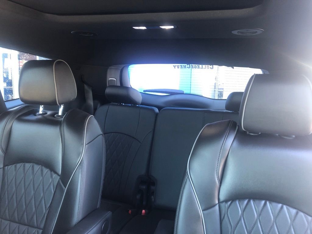 Used 2023 Buick Enclave Avenir w/ Avenir Technology Package image 12