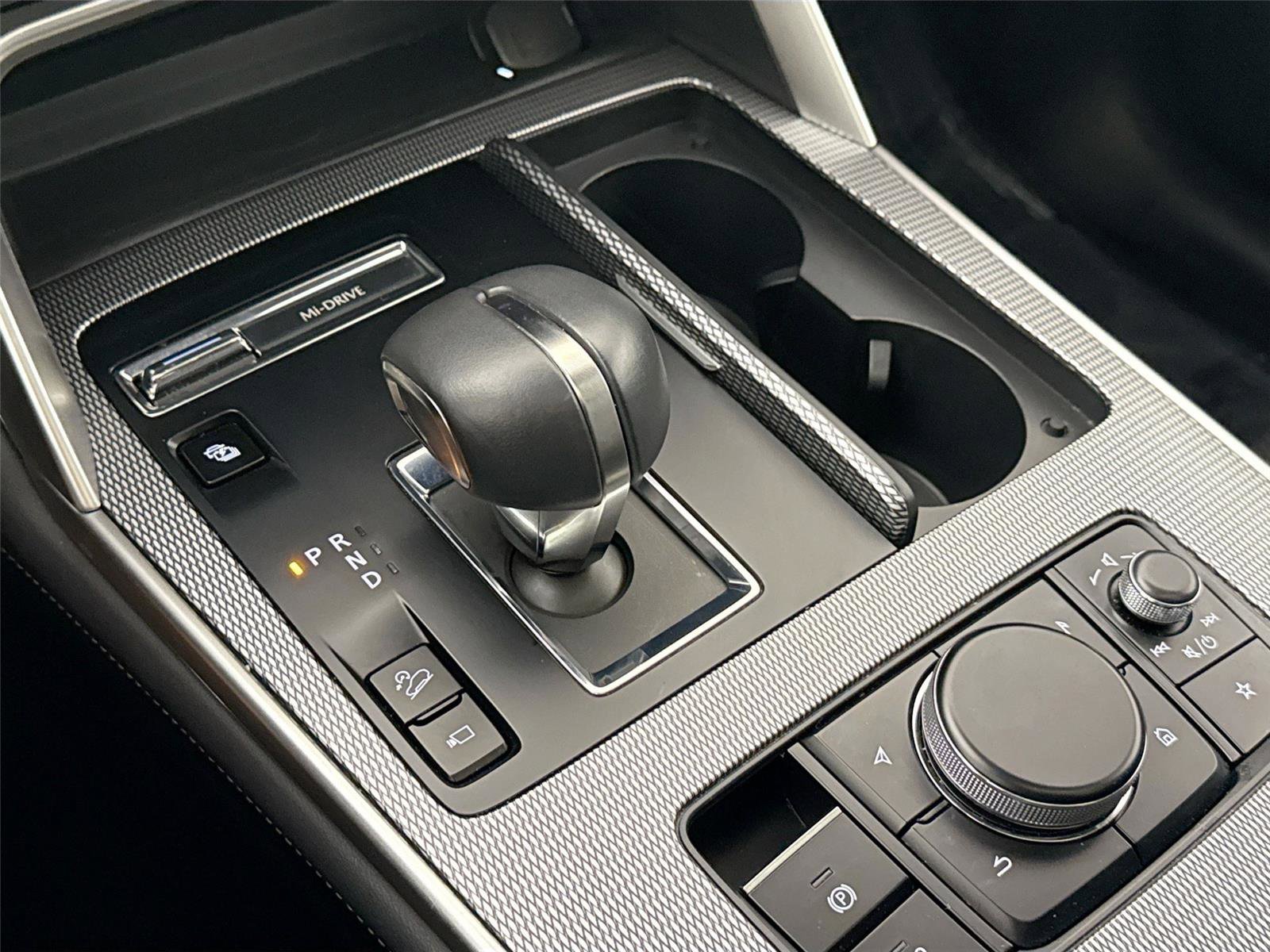 Certified 2025 MAZDA CX-70 Plug-In Hybrid w/ Premium Plus image 27