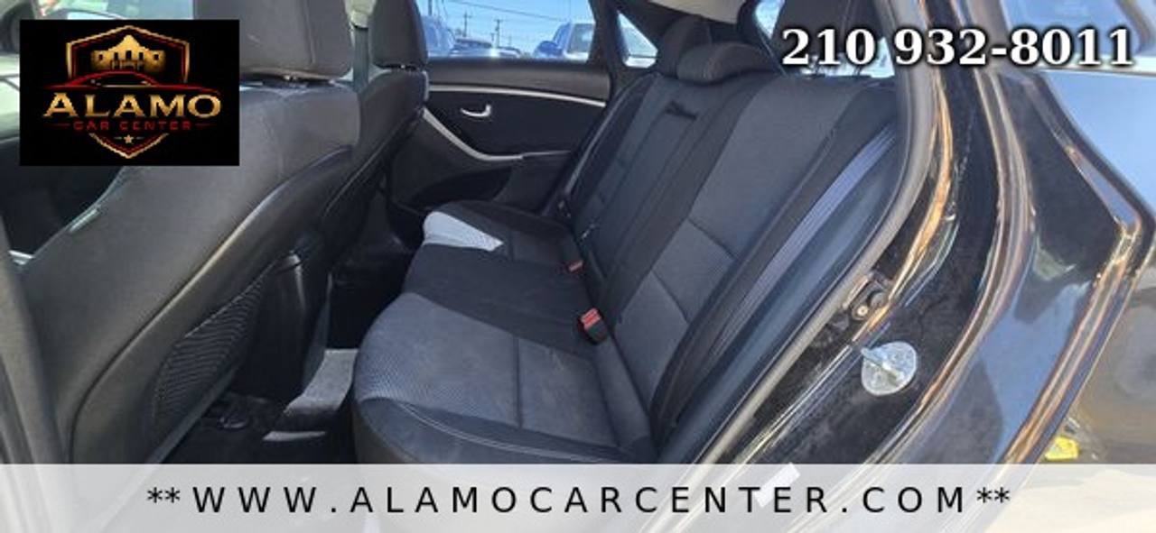 Used 2017 Hyundai Elantra GT FWD image 27