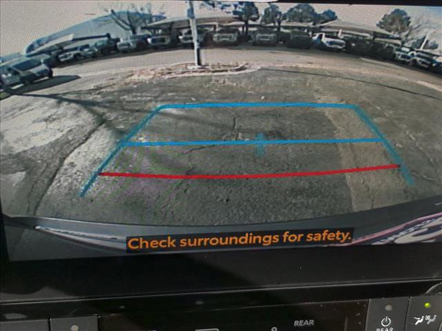 Used 2023 Toyota Highlander XLE image 14