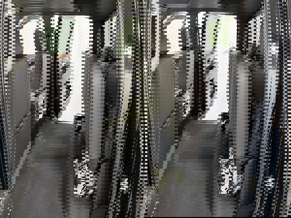 Used 2024 GMC Sierra 2500 Denali w/ Denali Reserve Package image 18