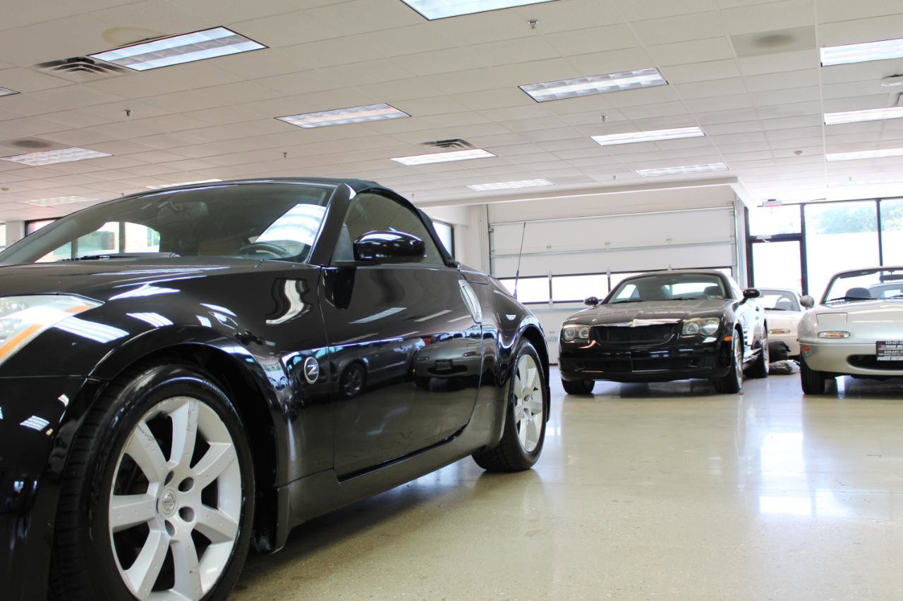 Used 2004 Nissan 350Z Touring RWD image 14