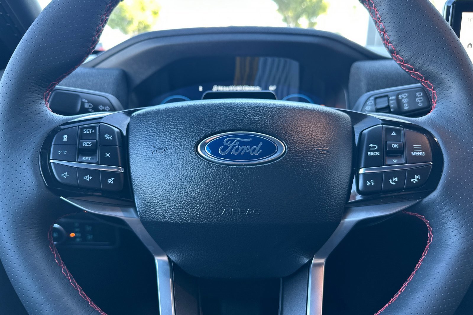 New 2026 Ford Explorer ST-Line w/ ST-Line Street Pack image 25