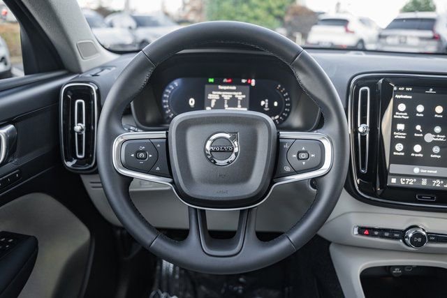 New 2026 Volvo XC40 B4 Plus w/ Protection Package Premier image 28