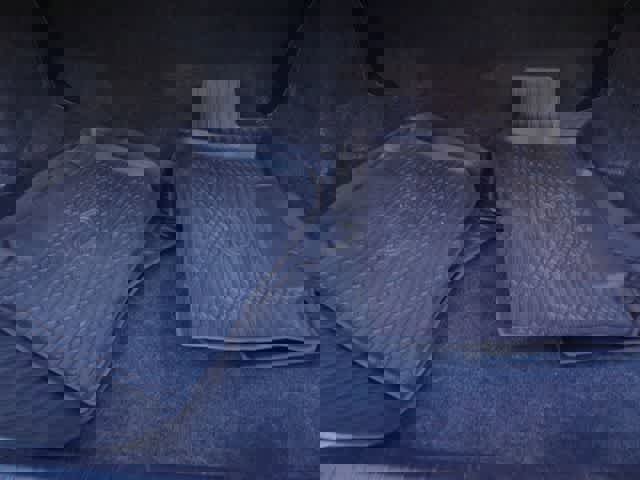 Used 2019 Subaru WRX STI AWD/4WD image 8