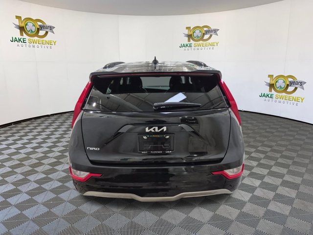 Certified 2024 Kia Niro Wind w/ Wind Preserve Package FWD image 9