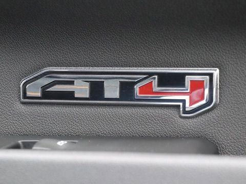 Used 2025 GMC Sierra 1500 AT4 w/ AT4 Premium Package image 43