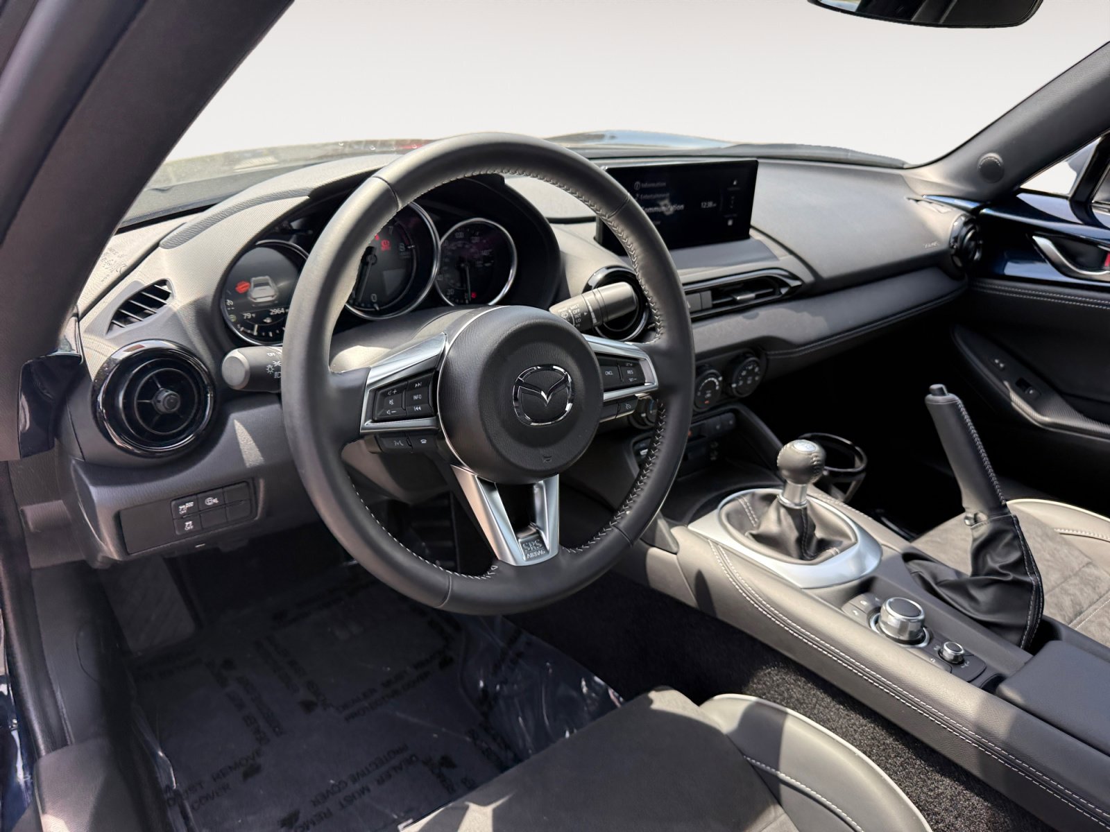 Certified 2025 MAZDA MX-5 Miata RF Club RWD image 15