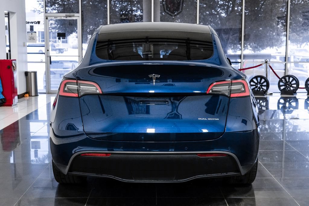 Used 2021 Tesla Model Y Long Range AWD/4WD image 10